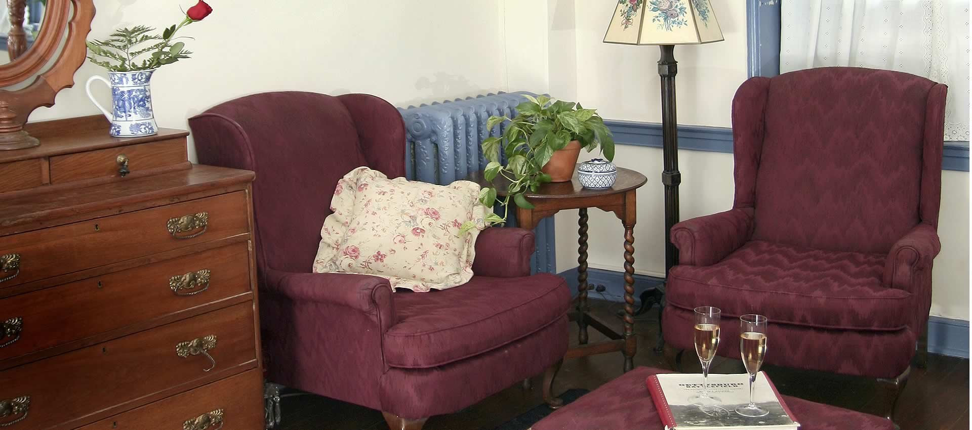 Old master bedroom sitting area