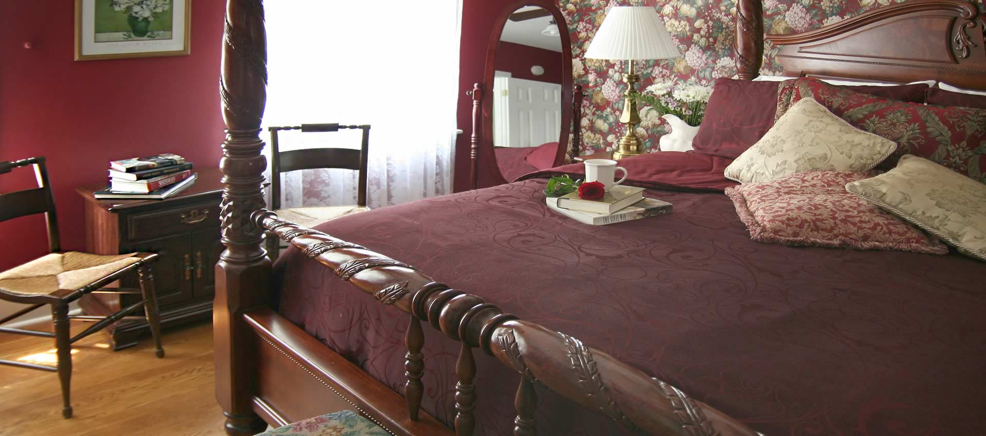 Brafferton Suite bed and dresser