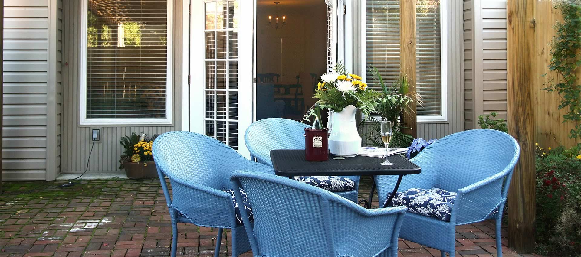 Pear Tree Suite patio, table and chairs